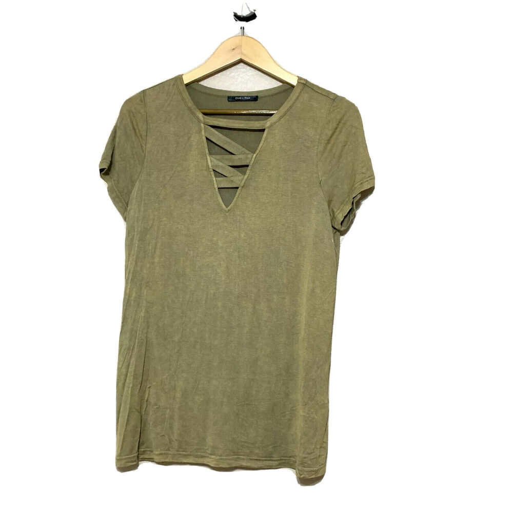 Doe & Rae Women's‎ Cutout Cage V-Neck T-Shirt